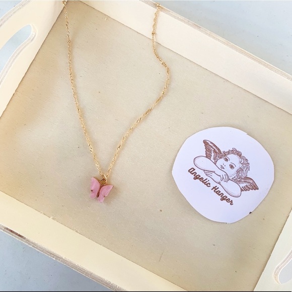 Angelic Hanger Jewelry - 🦋 Light Pink Butterfly Necklace 🦋